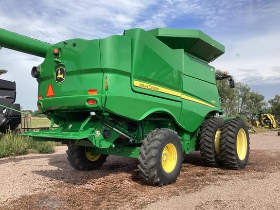 Image of John Deere S660 equipment image 3