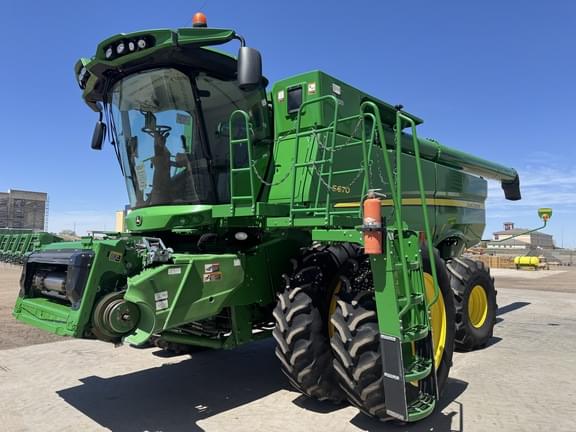 Image of John Deere S670 equipment image 4