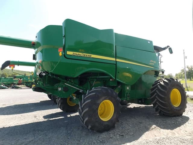 Image of John Deere S670 equipment image 3