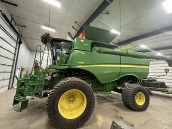 Main image John Deere S680