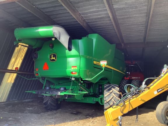 Image of John Deere S680 equipment image 2