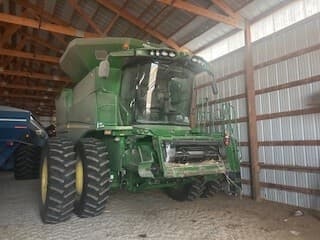 Image of John Deere S680 equipment image 2