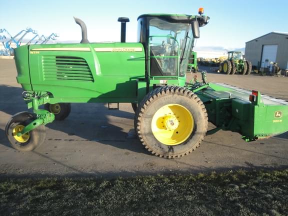 Image of John Deere W235 equipment image 1