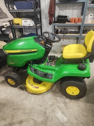 2015 John Deere X300 Equipment Image0