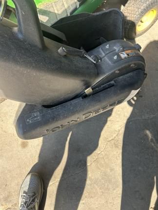 Image of John Deere X300 equipment image 4