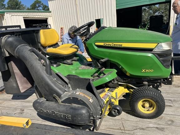 Image of John Deere X300 Primary image
