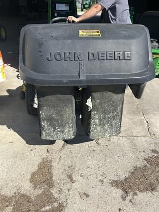 Image of John Deere X300 equipment image 2