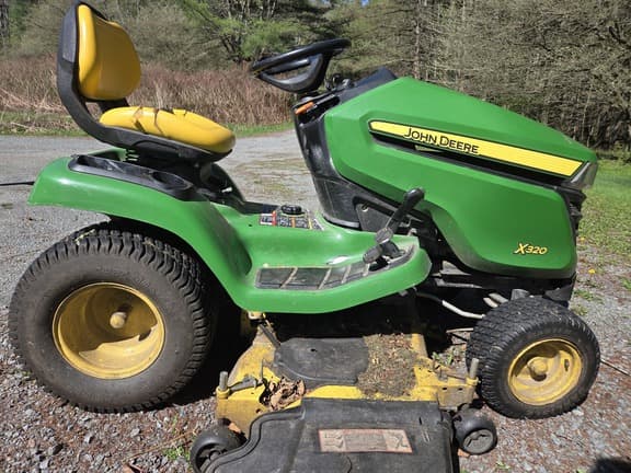 Image of John Deere X320 Primary image