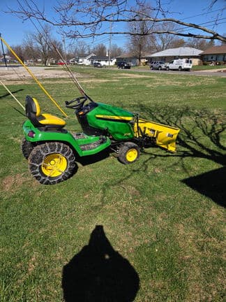 Image of John Deere X530 equipment image 3
