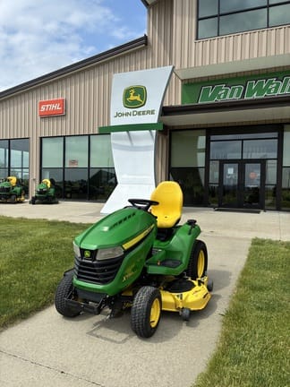 2015 John Deere X590 Equipment Image0
