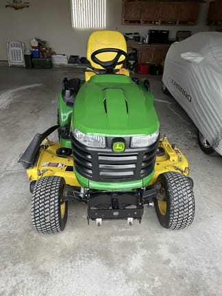 2015 John Deere X730 Equipment Image0