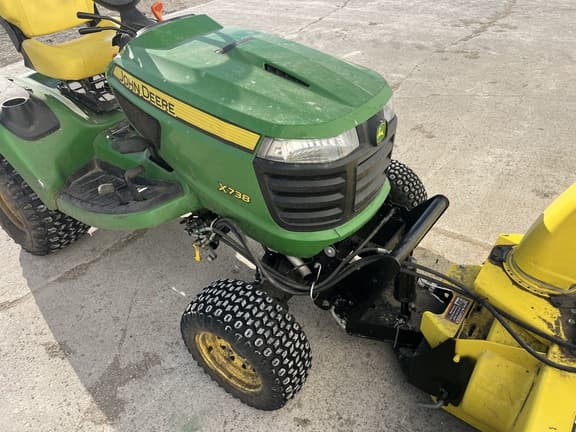 Image of John Deere X738 Primary image