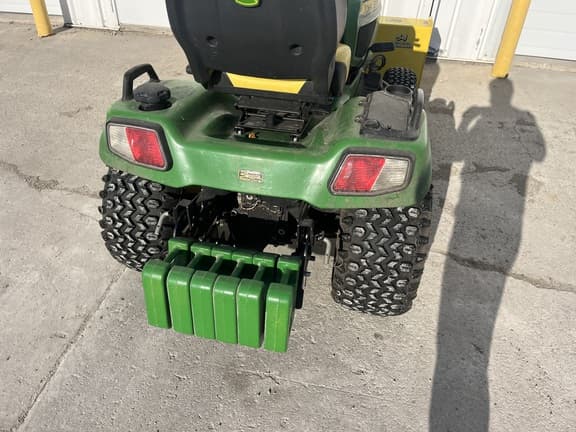 Image of John Deere X738 equipment image 4