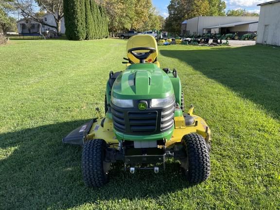 Image of John Deere X738 equipment image 3