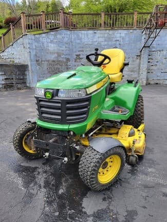 Image of John Deere X739 equipment image 1