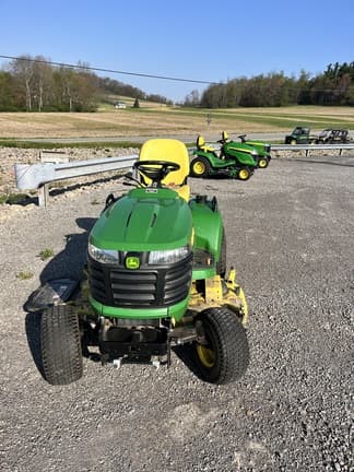 Image of John Deere X750 equipment image 1