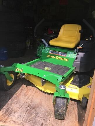 Image of John Deere Z425 equipment image 2