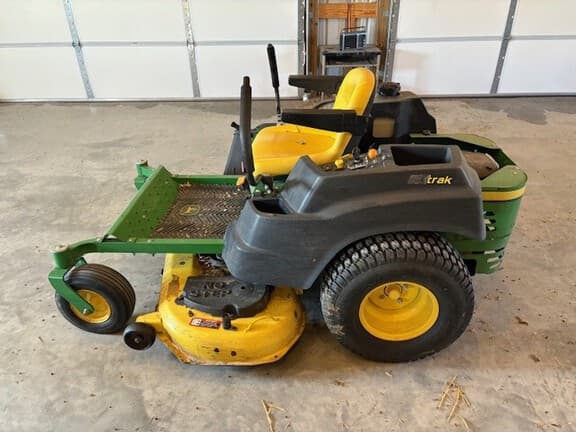 Image of John Deere Z425 equipment image 4