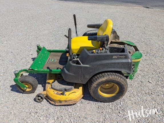 Image of John Deere Z445 equipment image 2