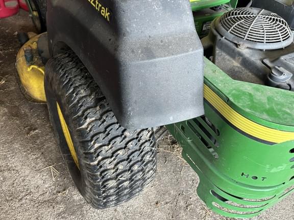 Image of John Deere Z445 equipment image 1