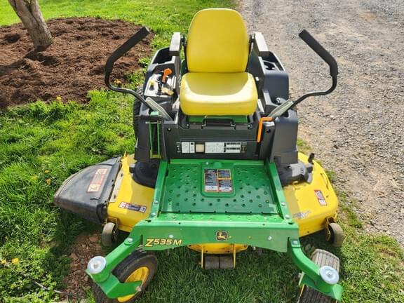 Image of John Deere Z535M equipment image 3