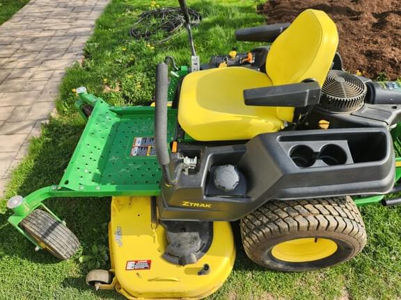 Image of John Deere Z535M equipment image 2