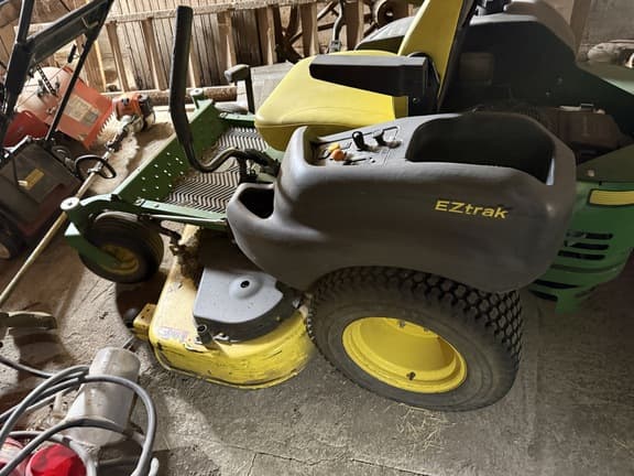Image of John Deere Z655 equipment image 4