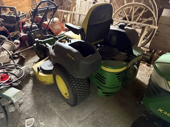 Image of John Deere Z655 equipment image 3