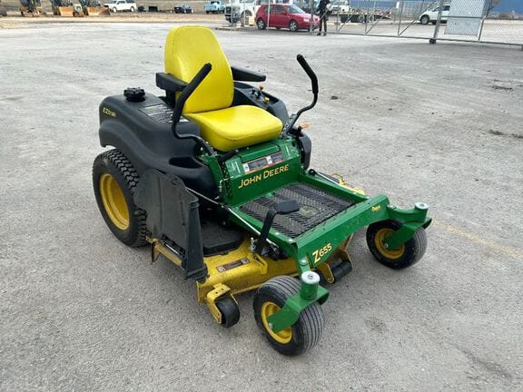 2015 John Deere Z655 Equipment Image0