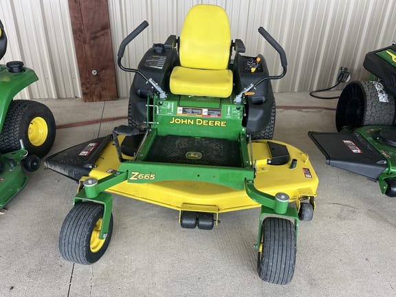 2015 John Deere Z665 Equipment Image0