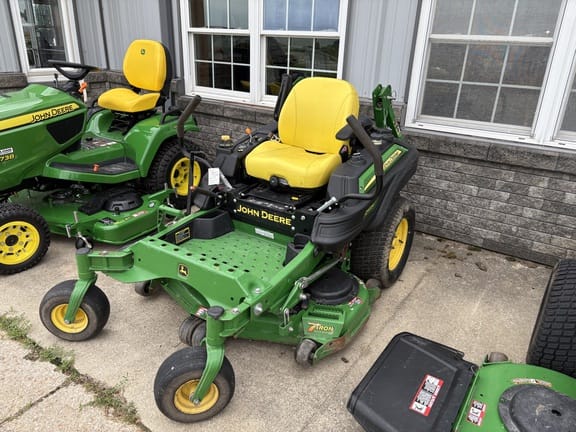 2015 John Deere Z920M Equipment Image0