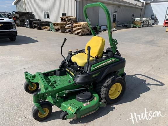 Image of John Deere Z930R equipment image 1