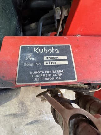 Image of Kubota B3350 equipment image 3