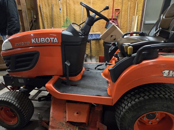 2015 Kubota BX1870 Equipment Image0