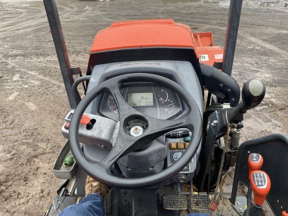 Image of Kubota M5-111 equipment image 3