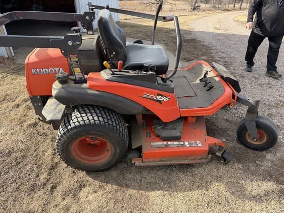 Image of Kubota ZD326 equipment image 2