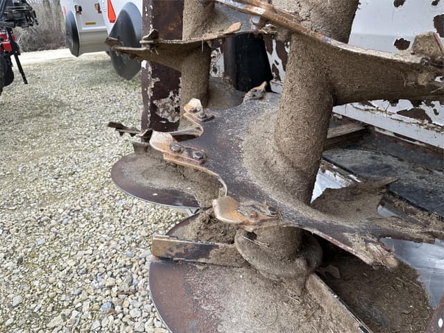 Image of Kuhn Knight 2054VB equipment image 3