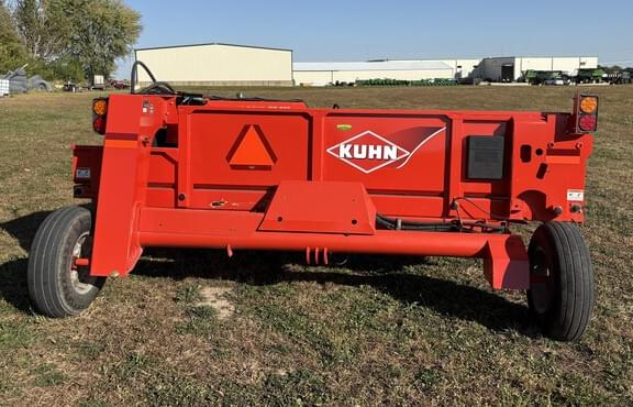Image of Kuhn Knight MM300 equipment image 3