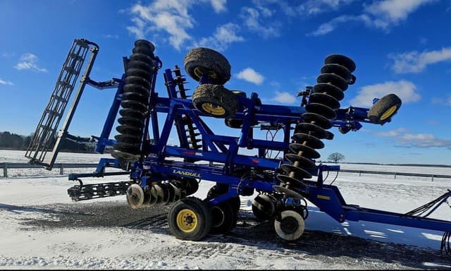Image of Landoll 7431-26 equipment image 1