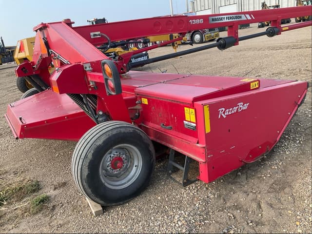 Image of Massey Ferguson 1386 equipment image 4