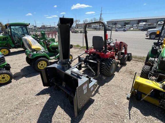 Image of Massey Ferguson GC1705 equipment image 1
