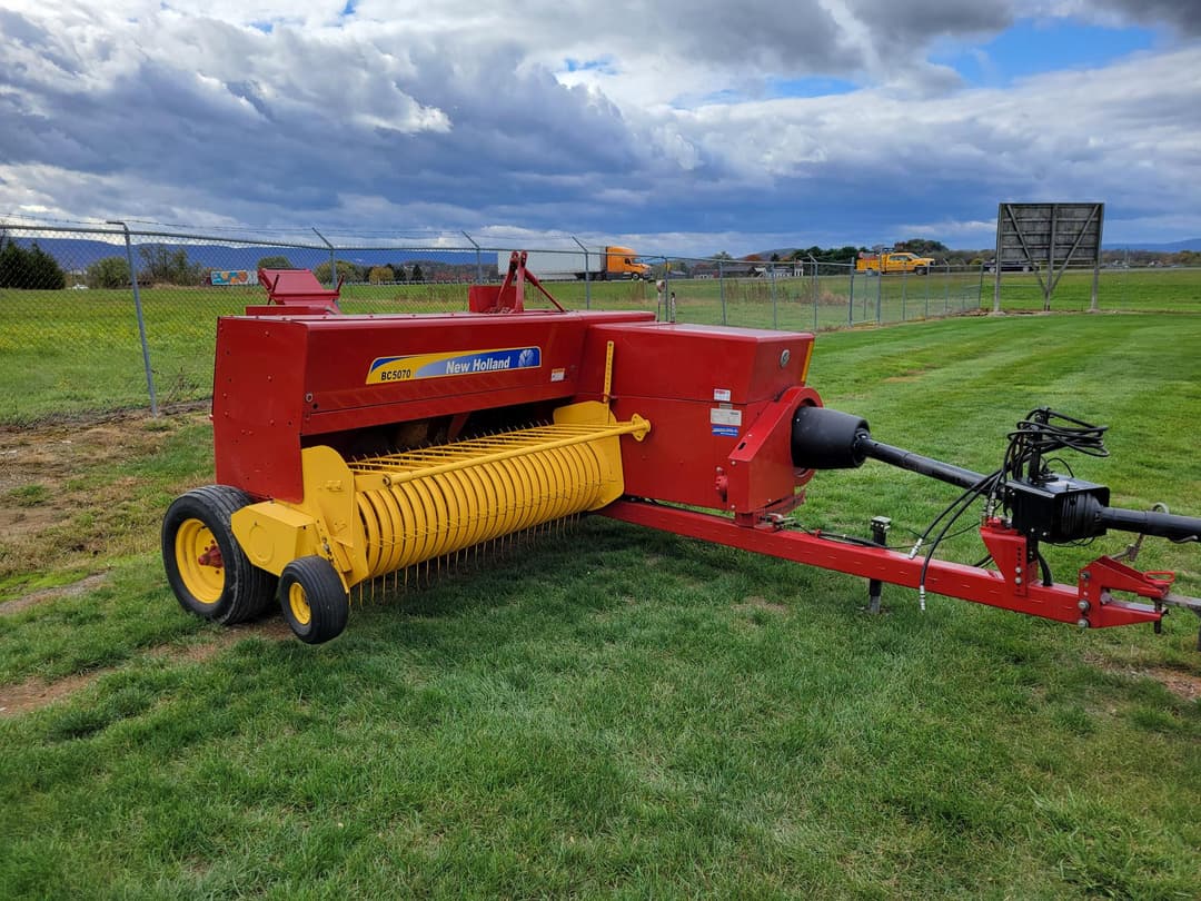 Image of New Holland BC5070 Image 1