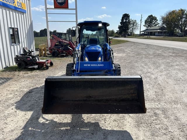 Image of New Holland Boomer 47 equipment image 3