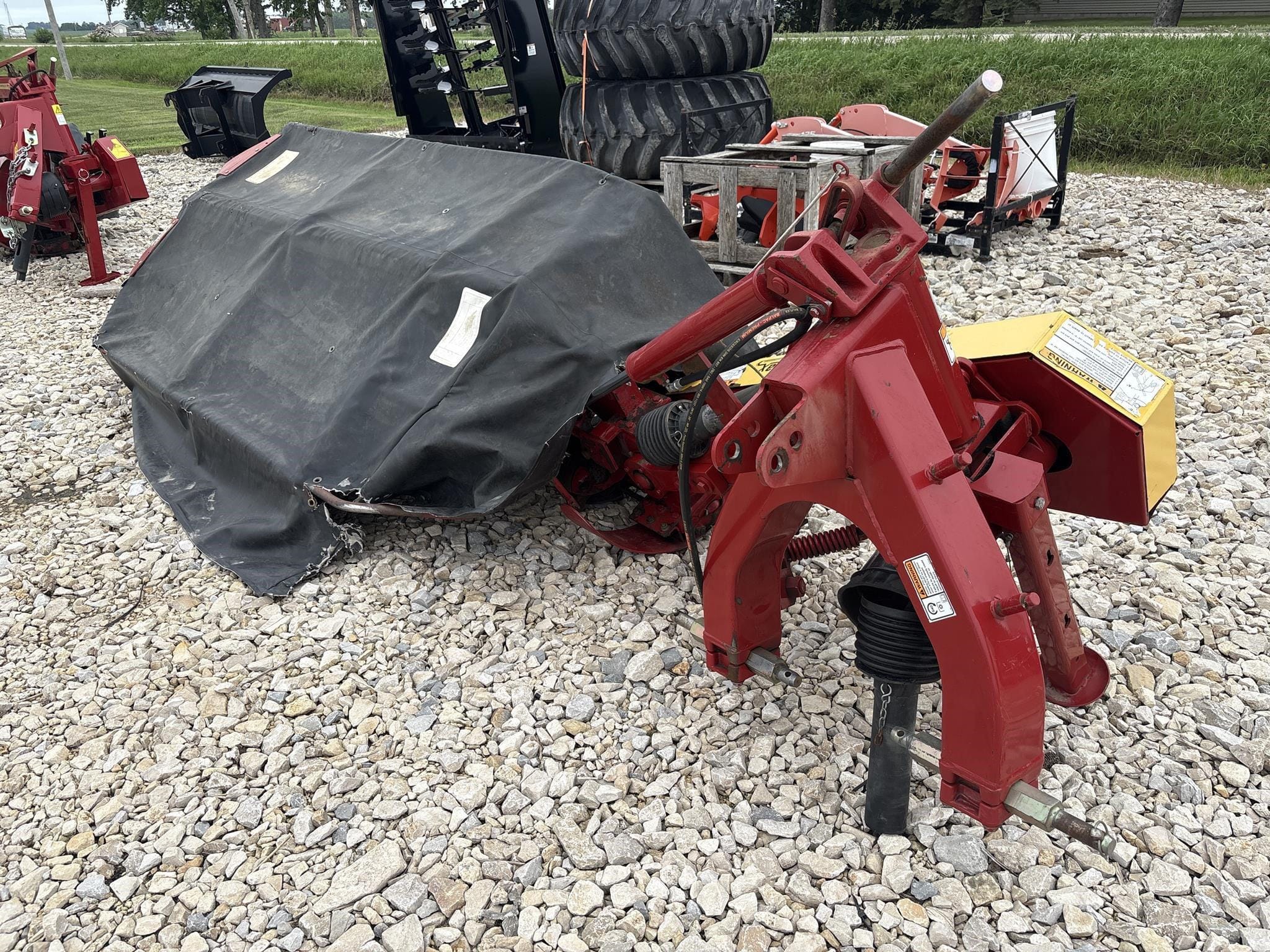 2015 New Holland H6740 Equipment Image0