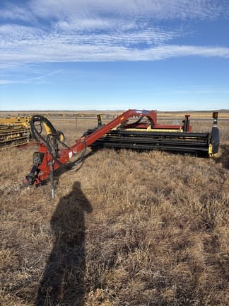 2015 New Holland H7150 Equipment Image0