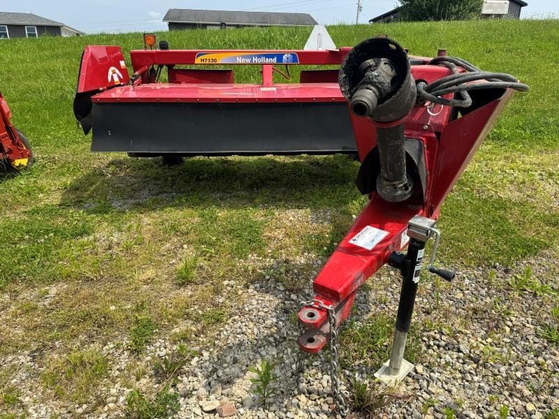 2015 New Holland H7330 Equipment Image0