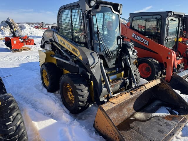 Image of New Holland L218 equipment image 4