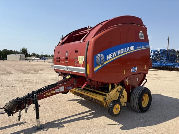 2015 New Holland RB460 Equipment Image0