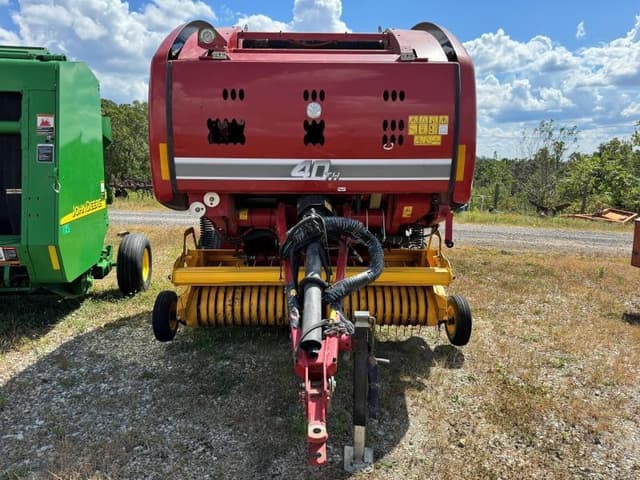 Image of New Holland RB450 equipment image 2