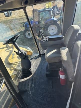 Image of New Holland Speedrower 260 equipment image 4